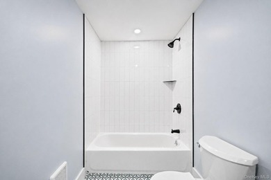 Turnkey Renovated Farmhouse-Style Cape - Elwood School District - photo 17