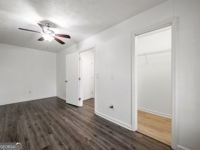 Welcome to this beautiful lake-view home in the desirable Norris - photo 19