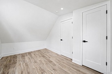 Turnkey Renovated Farmhouse-Style Cape - Elwood School District - photo 19