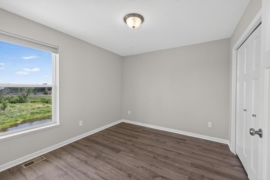 Welcome to this beautifully maintained townhome offering 2,268 - photo 19
