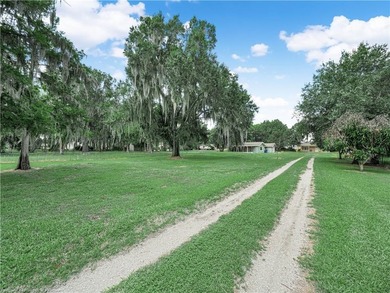 LAKE ISTOKPOGA WATERFRONT! This rare and versatile property - photo 20