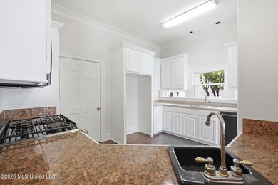 This 3 bedroom 2.5 bath custom built, 1 owner home is ready to - photo 21