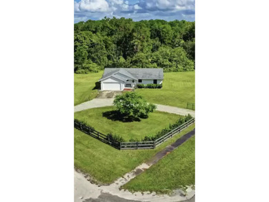 (private lake, pond, coastal) Home For Sale in Loxahatchee Florida