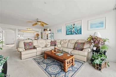 Welcome to waterfront living on Fort Myers Beach! Boaters will - photo 22
