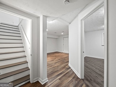 Welcome to this beautiful lake-view home in the desirable Norris - photo 26