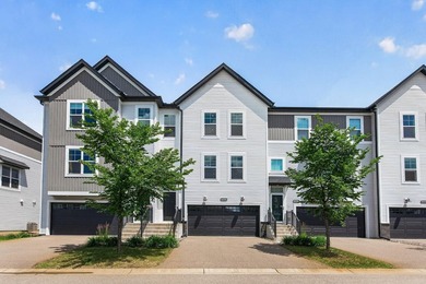 Welcome to this beautifully maintained townhome offering 2,268 - photo 27