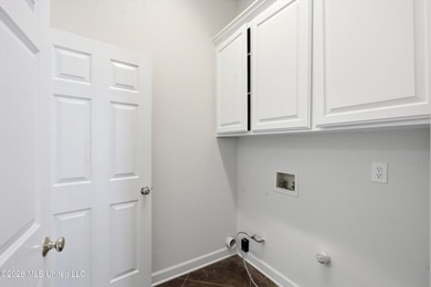This 3 bedroom 2.5 bath custom built, 1 owner home is ready to - photo 37