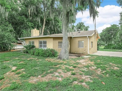 LAKE ISTOKPOGA WATERFRONT! This rare and versatile property - photo 39