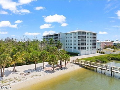 Welcome to waterfront living on Fort Myers Beach! Boaters will - photo 44