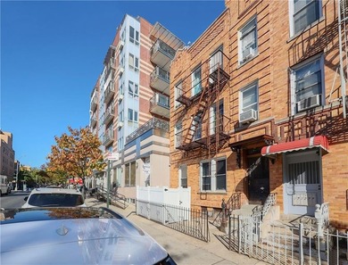 Excellent location and opportunity in Prime Sunset Park - photo 3