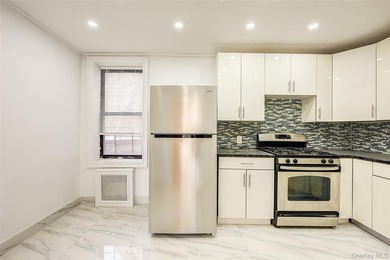 PARK MANOR CONDOMINIUM. One of a Kind CONDO, fully renovated - photo 13
