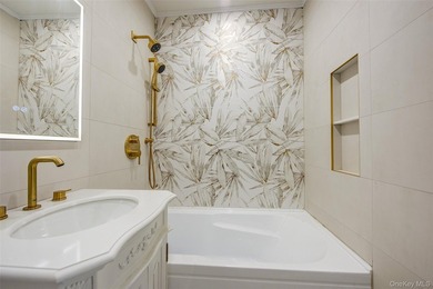 PARK MANOR CONDOMINIUM. One of a Kind CONDO, fully renovated - photo 21