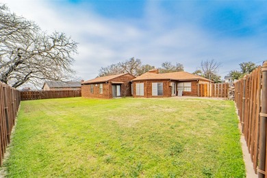 Welcome to this inviting 3-bedroom 3-bath home located in a - photo 30