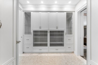 Set behind double gates in the prestigious enclave of Fieldbrook - photo 31