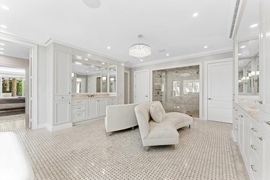 Set behind double gates in the prestigious enclave of Fieldbrook - photo 33