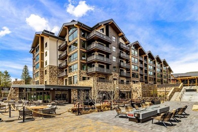 If you're looking for jaw-dropping views, a prime ski-in - photo 37