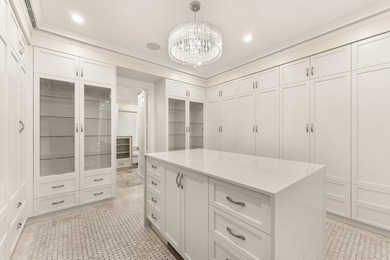 Set behind double gates in the prestigious enclave of Fieldbrook - photo 39
