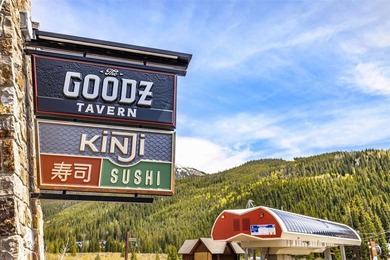 If you're looking for jaw-dropping views, a prime ski-in - photo 42