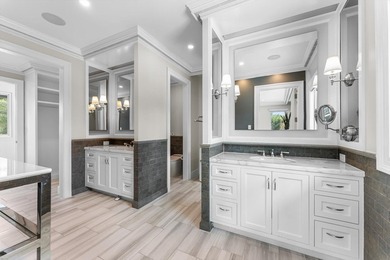 Set behind double gates in the prestigious enclave of Fieldbrook - photo 48