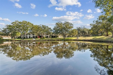 (private lake, pond, coastal) Condo For Sale in Palm Harbor Florida