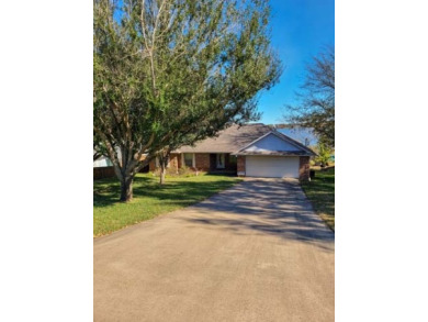 Cedar Creek Lake Home Under Contract in Malakoff Texas