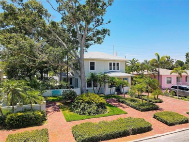 (private lake, pond, coastal) Home For Sale in St. Petersburg Florida