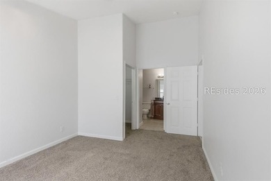 Beautifully updated remodeled second floor Villa. 2 bedrooms, 2 - photo 12