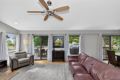 Diamond Lake-Deeded Lake Access, Relax on the full size deck - photo 20