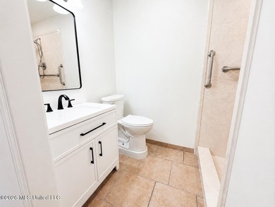 Welcome to one of North Biloxi's most sought-after - photo 26