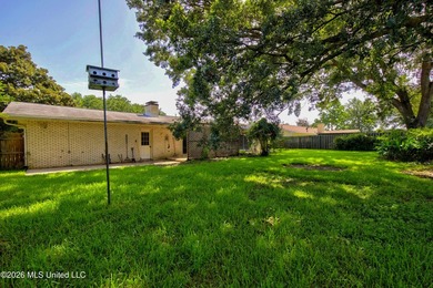Welcome to one of North Biloxi's most sought-after - photo 32