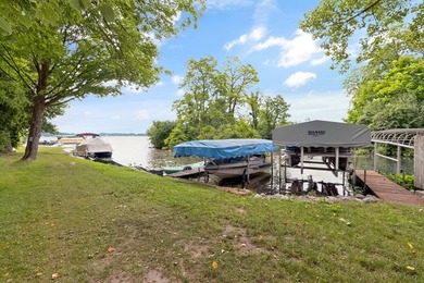 Diamond Lake-Deeded Lake Access, Relax on the full size deck - photo 33