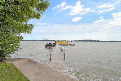 Diamond Lake-Deeded Lake Access, Relax on the full size deck - photo 34