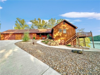 Lake of the Ozarks Home For Sale in Edwards Missouri