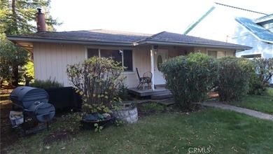 (private lake, pond, creek) Home For Sale in Upper Lake California