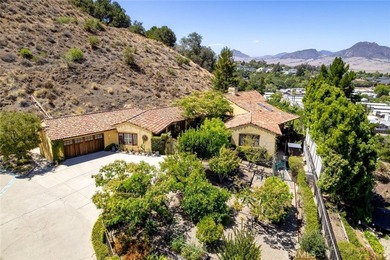 Maison du Soleil-perched in the highly desirable Royal Heights - photo 4