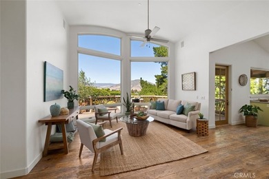 Maison du Soleil-perched in the highly desirable Royal Heights - photo 9