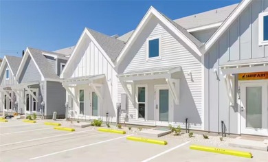 Welcome to your dream getaway! This two year old beautifully - photo 2