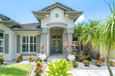 Beautiful, completely renovated,single family home in the quaint - photo 4