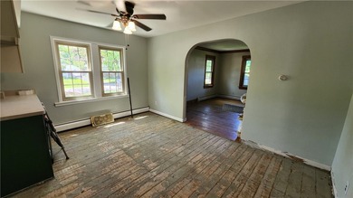Opportunity is knocking! The downstairs needs the buyer to - photo 14