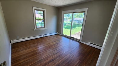 Opportunity is knocking! The downstairs needs the buyer to - photo 15