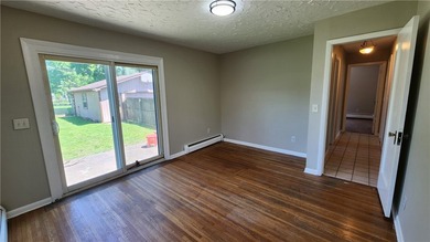 Opportunity is knocking! The downstairs needs the buyer to - photo 16