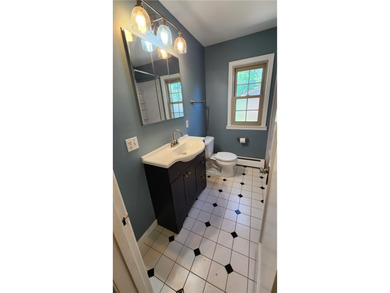 Opportunity is knocking! The downstairs needs the buyer to - photo 17