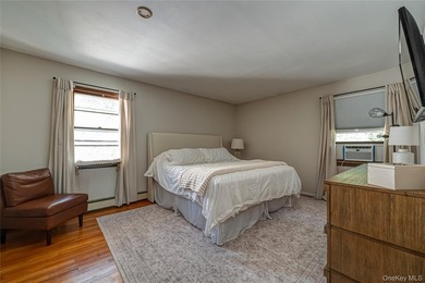 Bring your vision to this rare Huntington Village find! 6 - photo 18