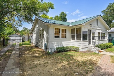 Timeless Coastal Charm Meets Investment Opportunity! Just steps - photo 2