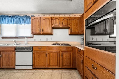 Spacious 4-bedroom, 3.5-bath brick home situated on 2.74+/- - photo 8