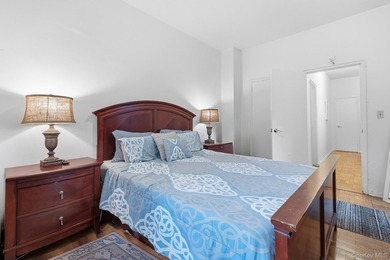 Spacious two-bedroom conveniently located on a dead-end - photo 15
