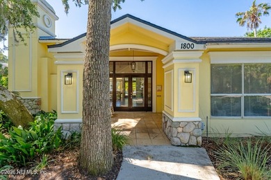 Beautifully curated 3BR/2BA ground-floor condo in the - photo 27