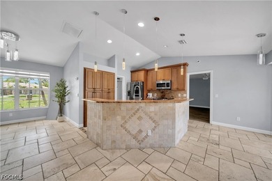 Welcome to this beautifully maintained 4-bedroom, 2-bathroom - photo 11