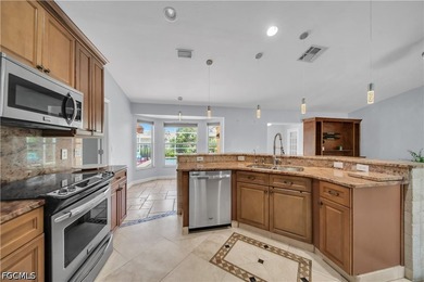 Welcome to this beautifully maintained 4-bedroom, 2-bathroom - photo 15