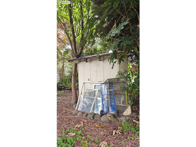 This 972 Sq ft single level bungalow has lots of storage with - photo 16